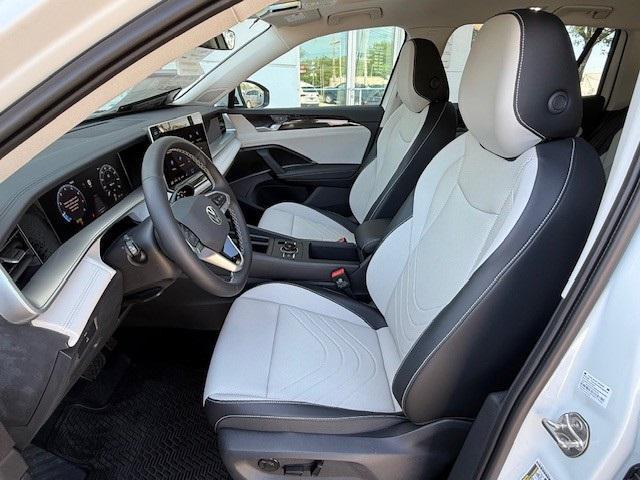 new 2025 Volkswagen Tiguan car, priced at $35,180