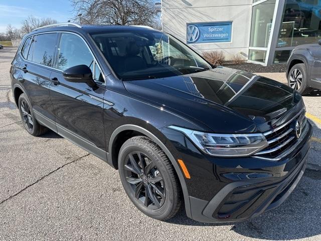 new 2024 Volkswagen Tiguan car, priced at $34,946