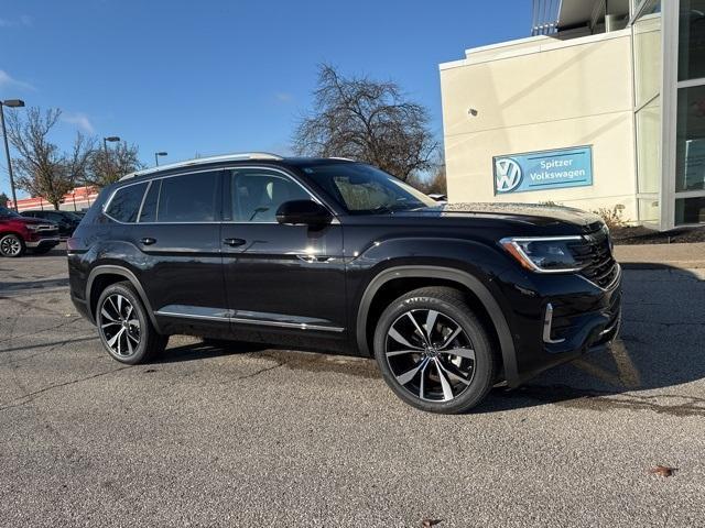 new 2025 Volkswagen Atlas car, priced at $52,420