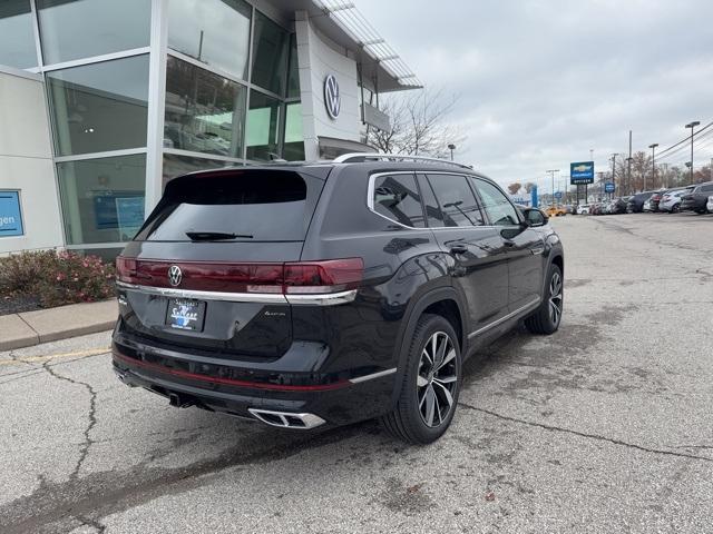 new 2025 Volkswagen Atlas car, priced at $52,565