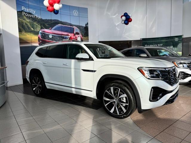 new 2024 Volkswagen Atlas car, priced at $49,979