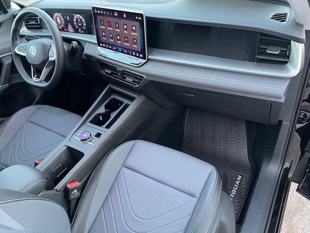 new 2025 Volkswagen Tiguan car, priced at $33,987