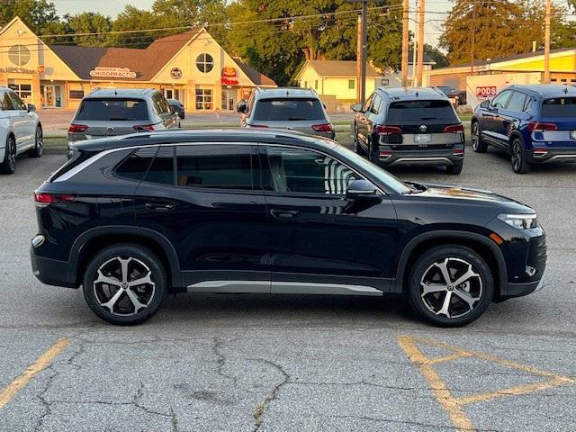 new 2025 Volkswagen Tiguan car, priced at $33,987