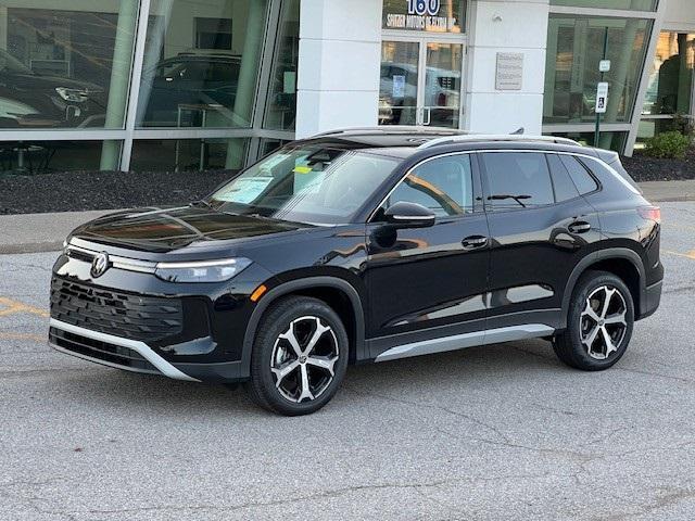 new 2025 Volkswagen Tiguan car, priced at $33,987