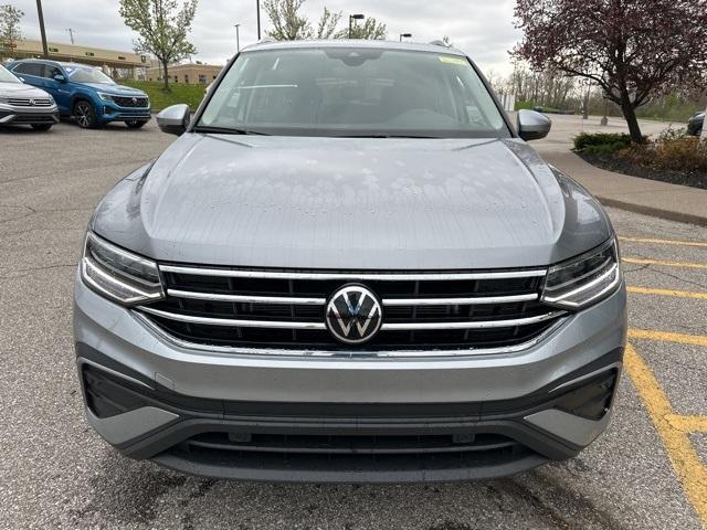 new 2024 Volkswagen Tiguan car, priced at $35,204