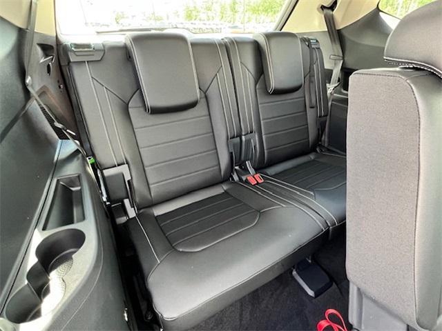 new 2025 Volkswagen Atlas car, priced at $45,801