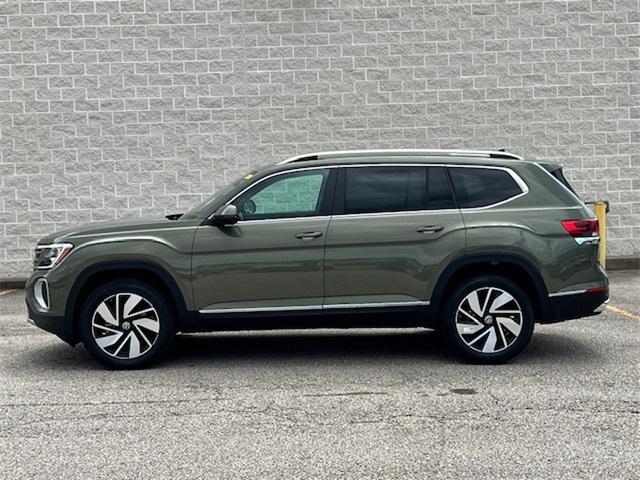 new 2025 Volkswagen Atlas car, priced at $45,801