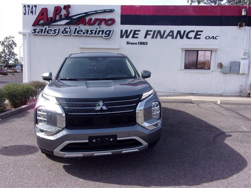 used 2024 Mitsubishi Outlander car, priced at $24,997