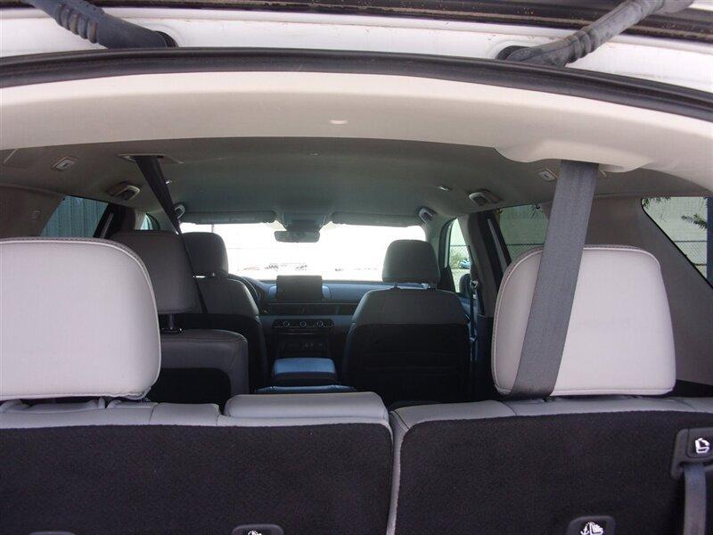 used 2025 Honda Pilot car, priced at $38,997