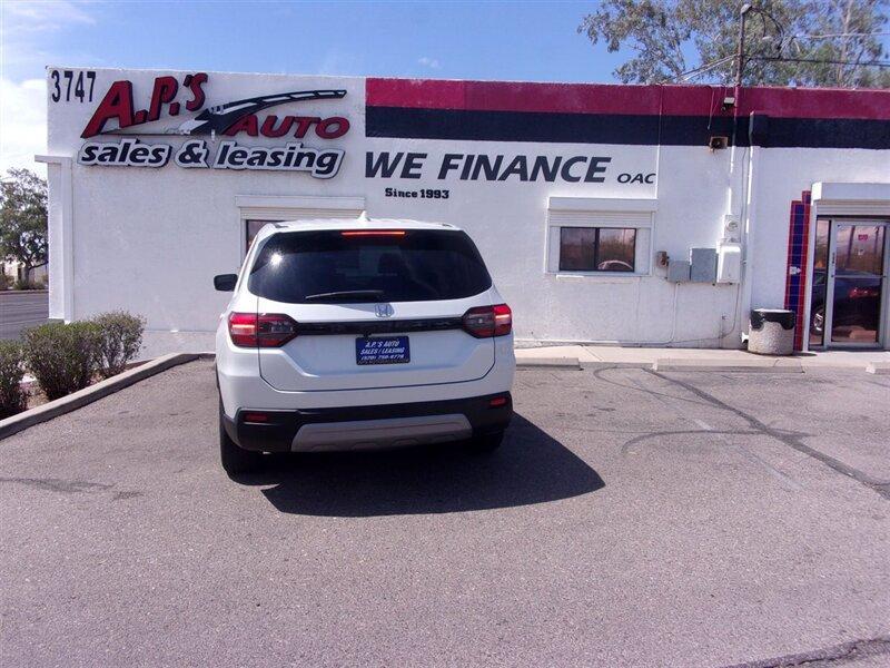 used 2025 Honda Pilot car, priced at $38,997