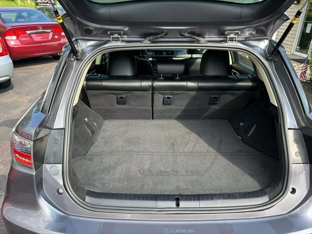 used 2014 Lexus CT 200h car, priced at $12,900