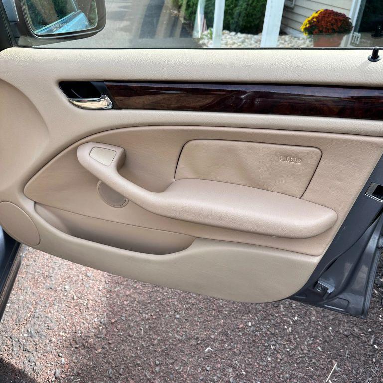 used 2005 BMW 325 car, priced at $5,800