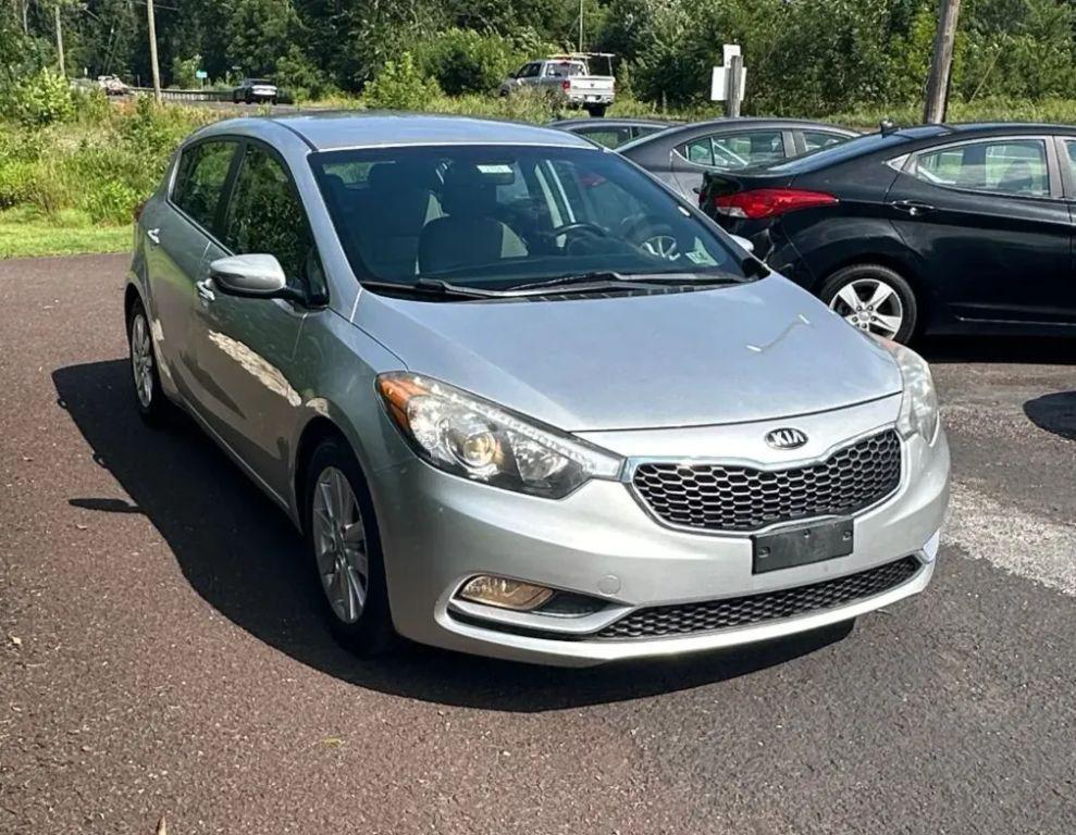 used 2015 Kia Forte car, priced at $6,900