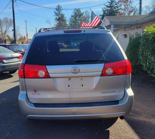 used 2009 Toyota Sienna car, priced at $4,800