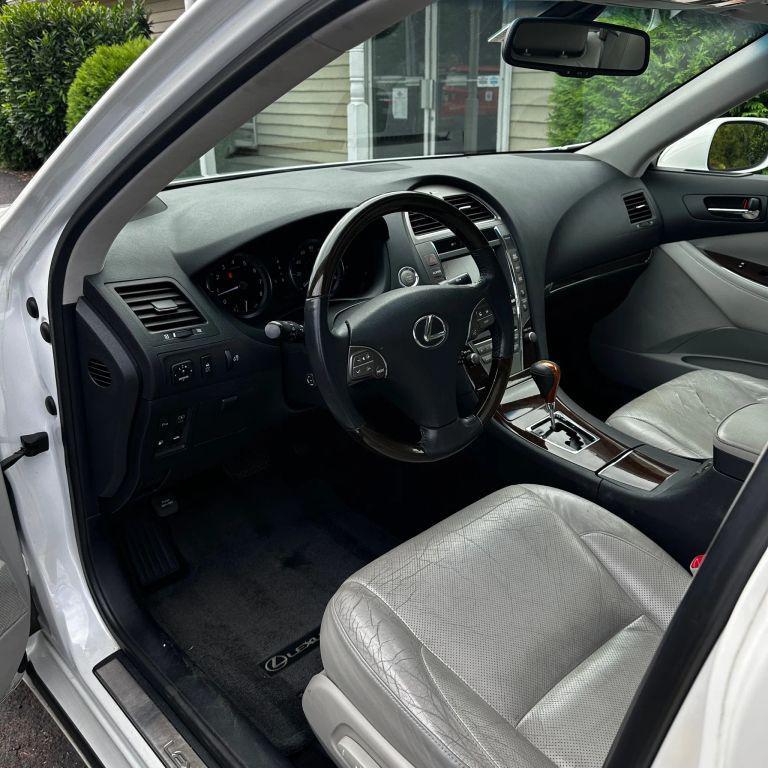 used 2011 Lexus ES 350 car, priced at $8,900