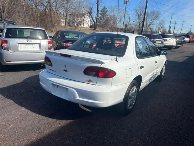 used 2002 Chevrolet Cavalier car, priced at $3,200