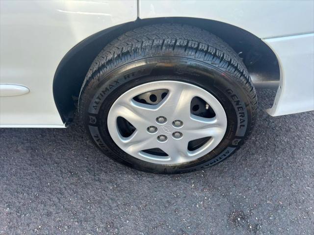 used 2002 Chevrolet Cavalier car, priced at $3,200