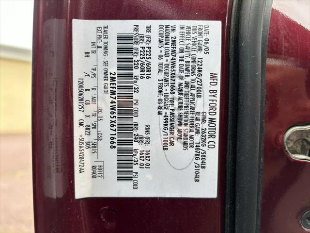 used 2005 Mercury Grand Marquis car, priced at $6,900