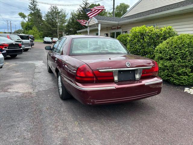 used 2005 Mercury Grand Marquis car, priced at $6,900
