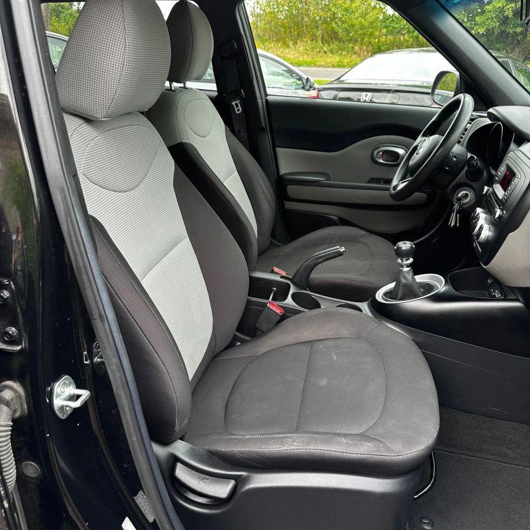 used 2015 Kia Soul car, priced at $5,900