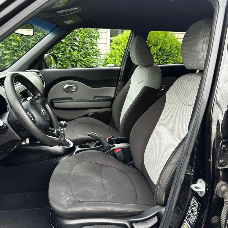 used 2015 Kia Soul car, priced at $5,900