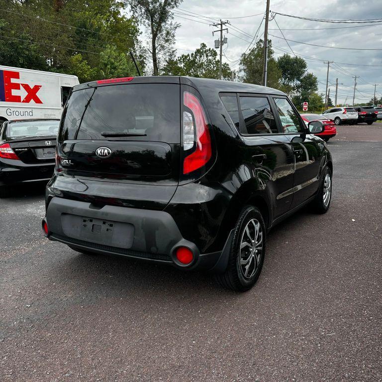 used 2015 Kia Soul car, priced at $5,900