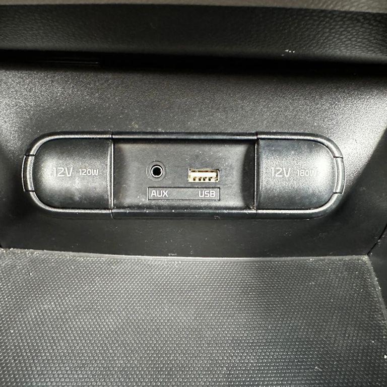 used 2015 Kia Soul car, priced at $5,900