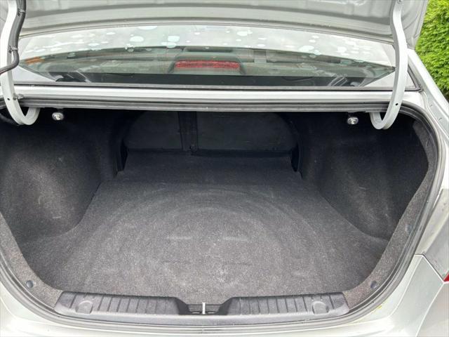used 2009 Hyundai Elantra car, priced at $5,200