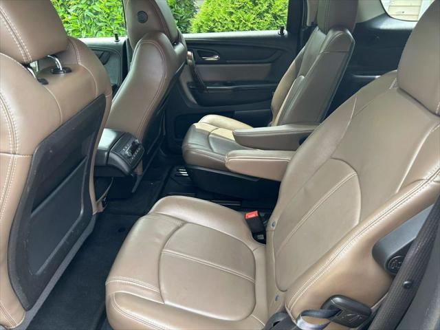 used 2015 GMC Acadia car, priced at $10,900