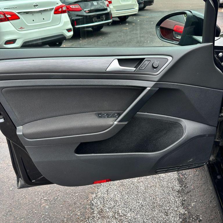 used 2018 Volkswagen Golf SportWagen car, priced at $10,900