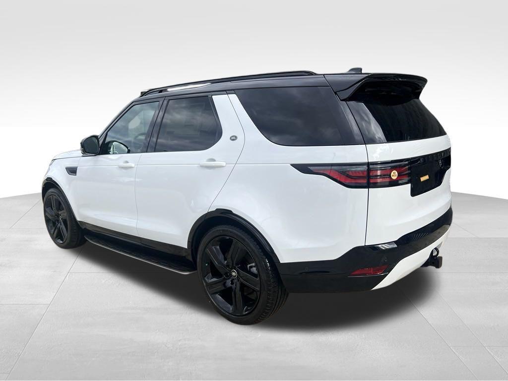 new 2025 Land Rover Discovery car, priced at $75,525