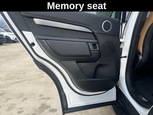 new 2025 Land Rover Discovery car, priced at $80,525