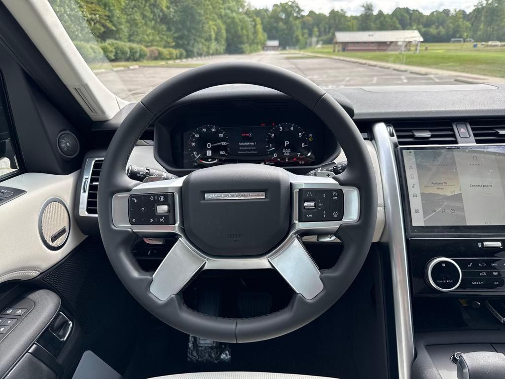 new 2025 Land Rover Discovery car, priced at $66,593