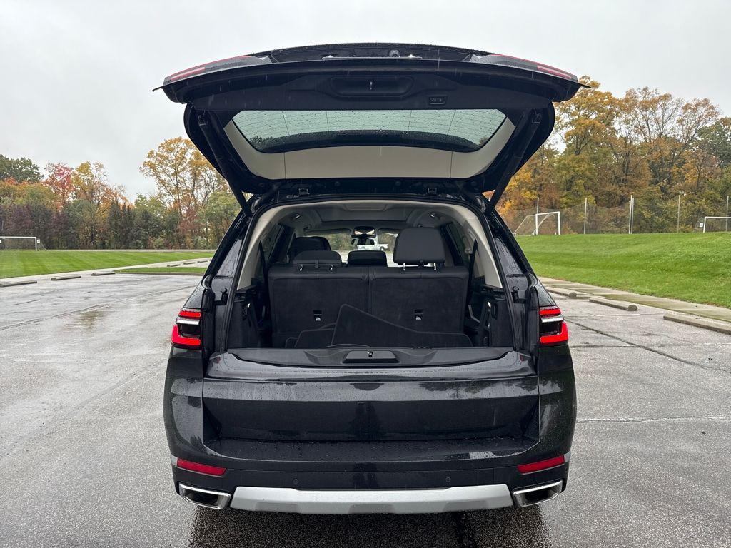 used 2023 BMW X7 car, priced at $51,566