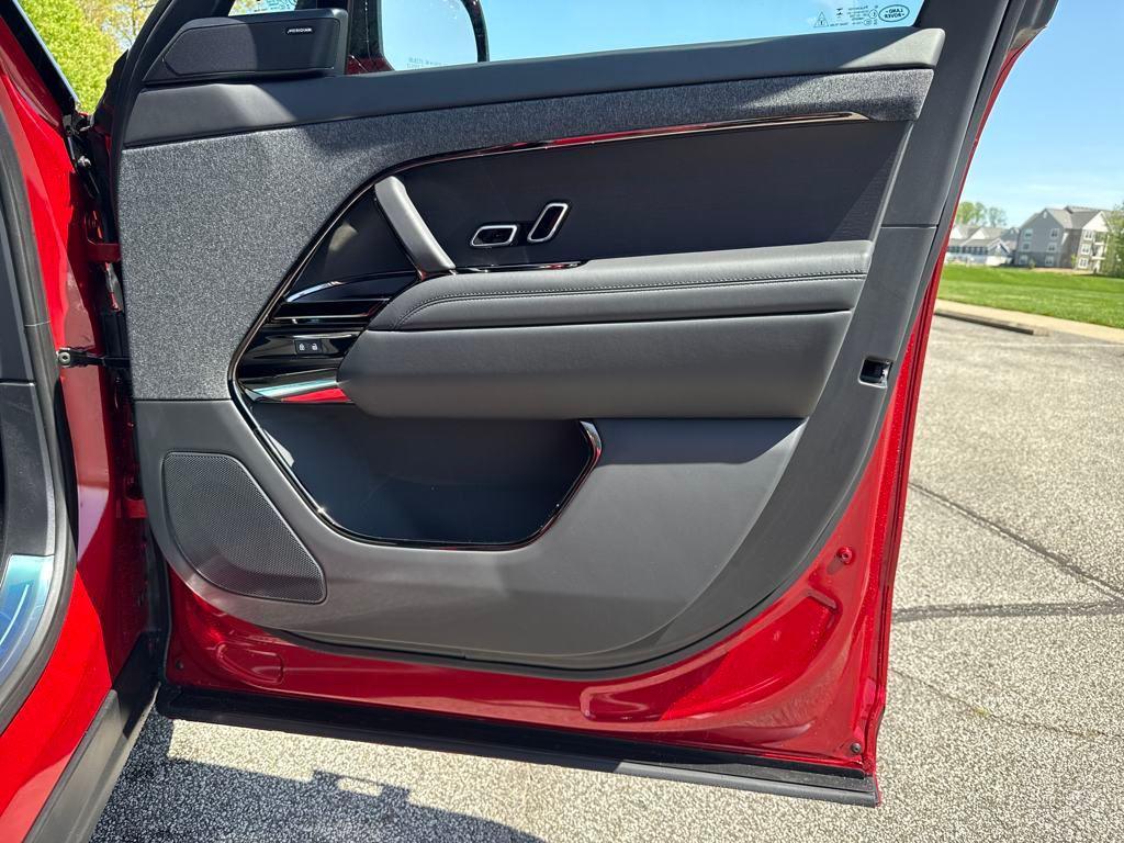 new 2025 Land Rover Range Rover Sport car, priced at $106,540