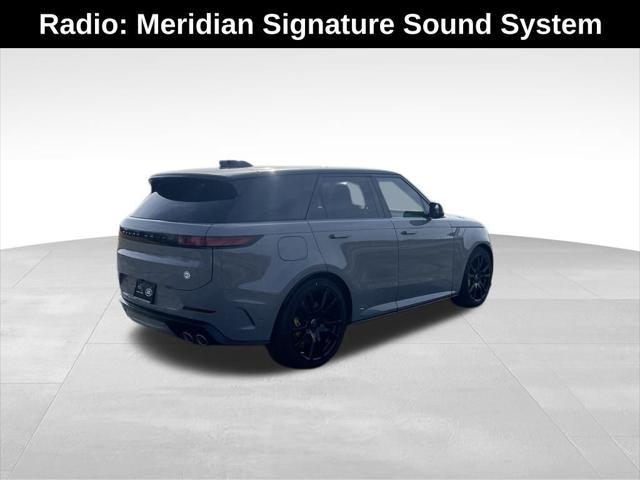 new 2025 Land Rover Range Rover Sport car, priced at $205,205