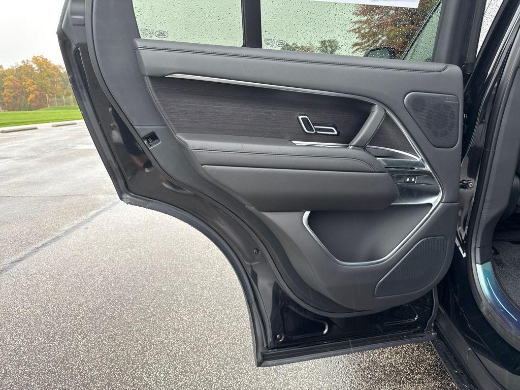 new 2025 Land Rover Range Rover car, priced at $141,535