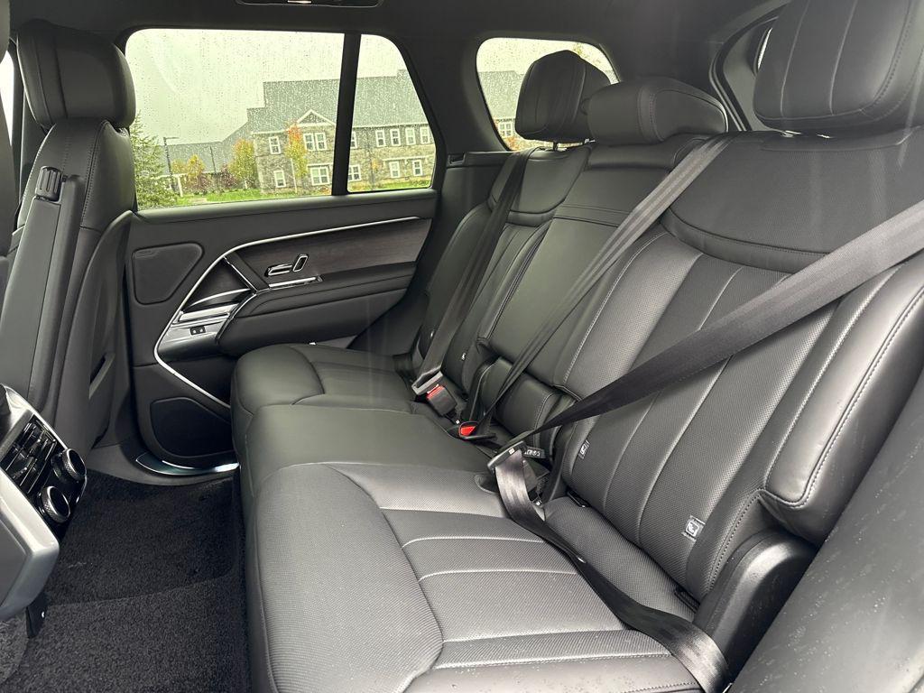 new 2025 Land Rover Range Rover car, priced at $141,535