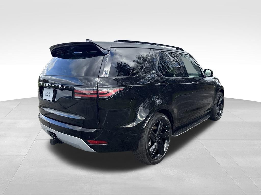 new 2026 Land Rover Discovery car, priced at $81,681