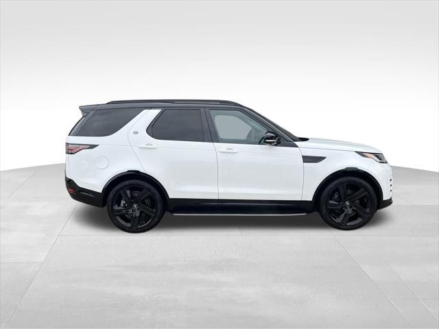 new 2025 Land Rover Discovery car, priced at $80,525