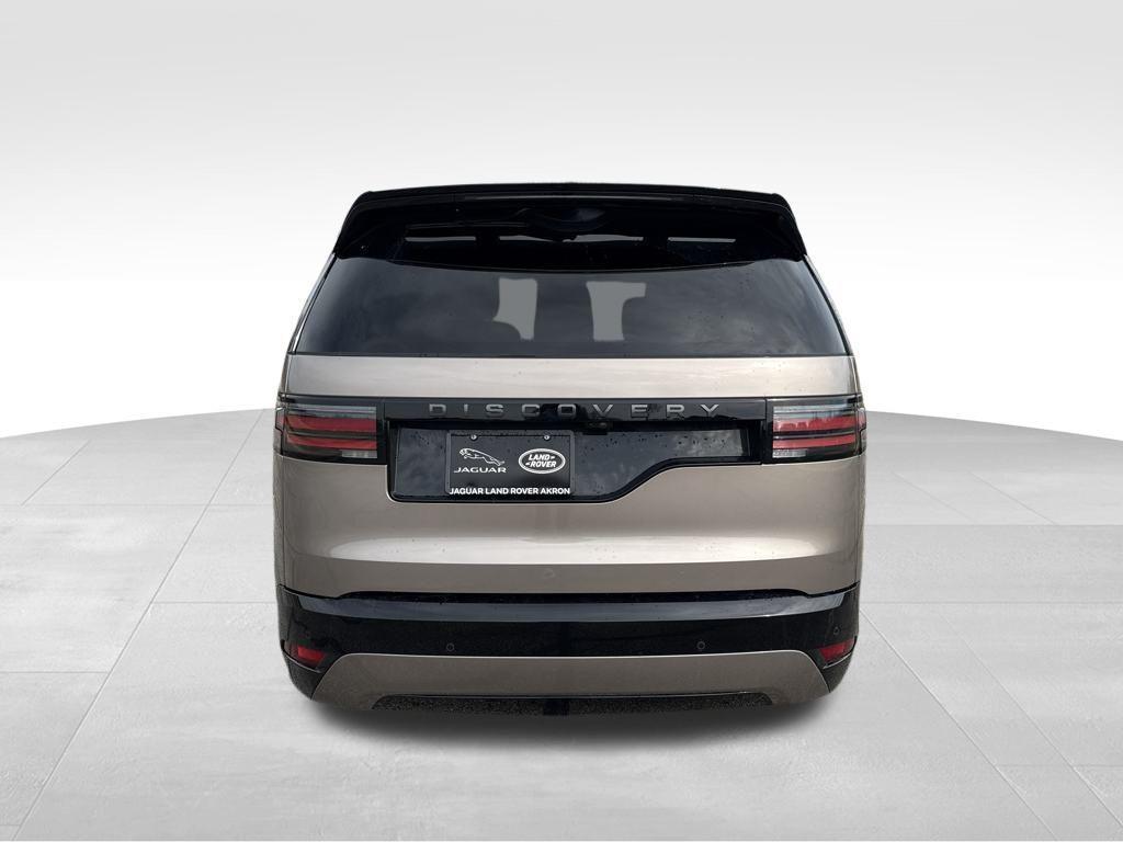 new 2024 Land Rover Discovery car, priced at $67,923