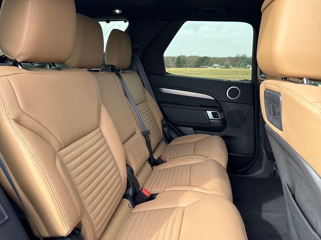 new 2024 Land Rover Discovery car, priced at $67,923
