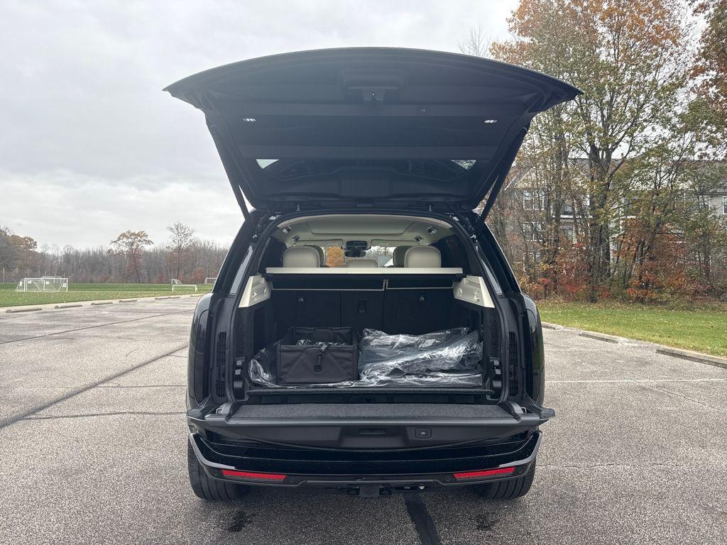new 2025 Land Rover Range Rover car, priced at $122,005