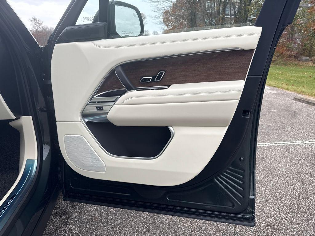 new 2025 Land Rover Range Rover car, priced at $122,005