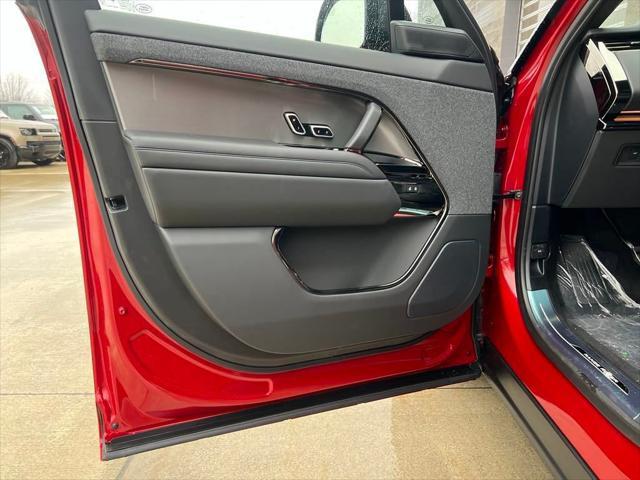 new 2025 Land Rover Range Rover Sport car, priced at $124,650