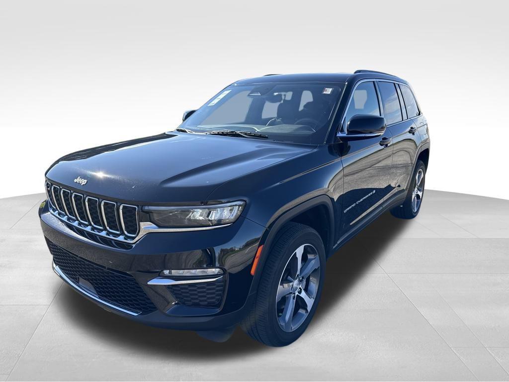 used 2024 Jeep Grand Cherokee car, priced at $31,947