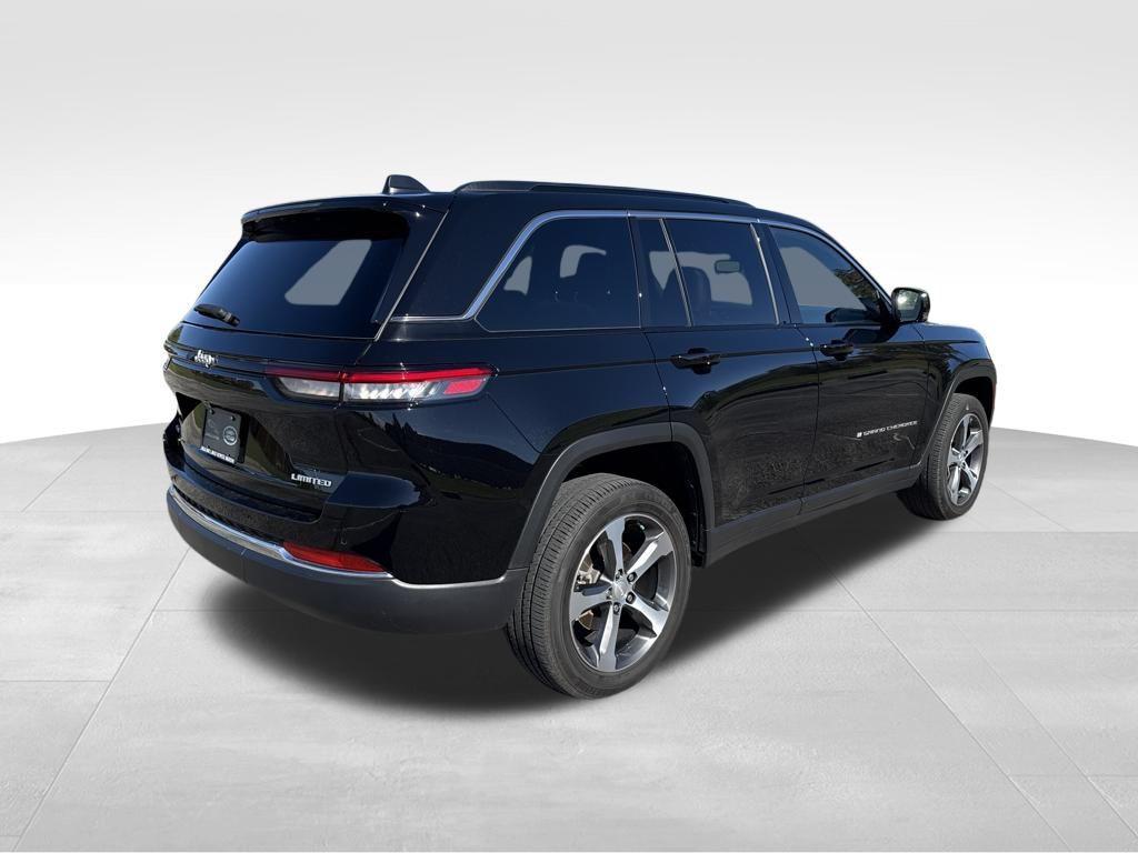 used 2024 Jeep Grand Cherokee car, priced at $31,947