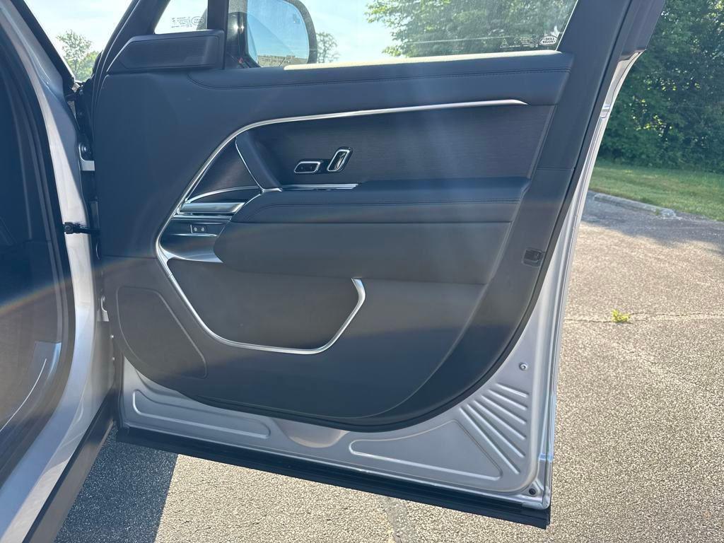new 2025 Land Rover Range Rover car, priced at $131,730