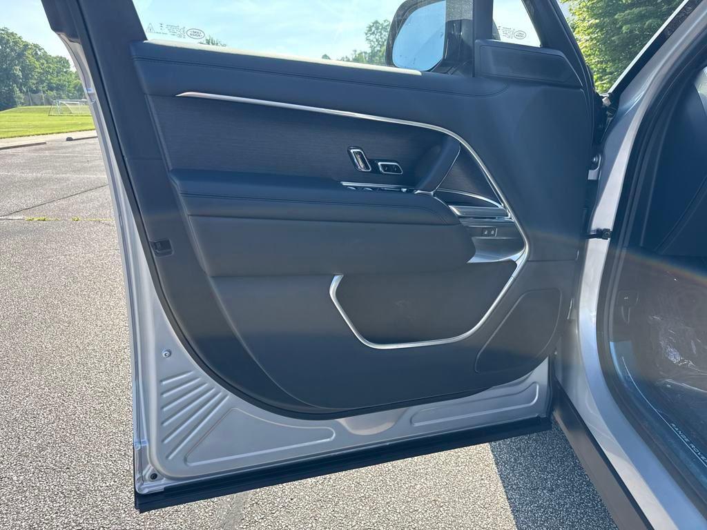 new 2025 Land Rover Range Rover car, priced at $131,730