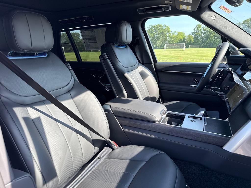 new 2025 Land Rover Range Rover car, priced at $131,730